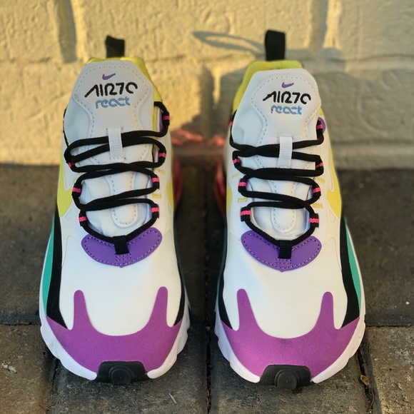 Nike Shoes - Nike Air Max 270 React
